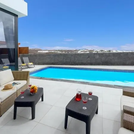 Villa Moderna Con Aire Acondicionado Y Wi-fi En Puerto Del Carmen - Es-175-36