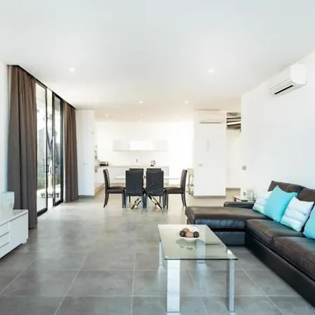 Moderna Con Aire Acondicionado Y Wi-fi En Puerto Del Carmen - Es-175-36