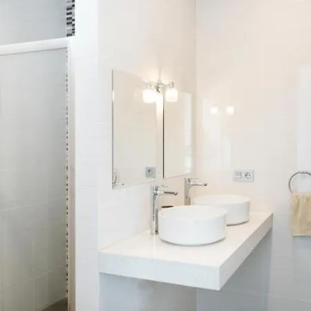 Moderna Con Aire Acondicionado Y Wi-fi En Puerto Del Carmen - Es-175-36 Villa Tías